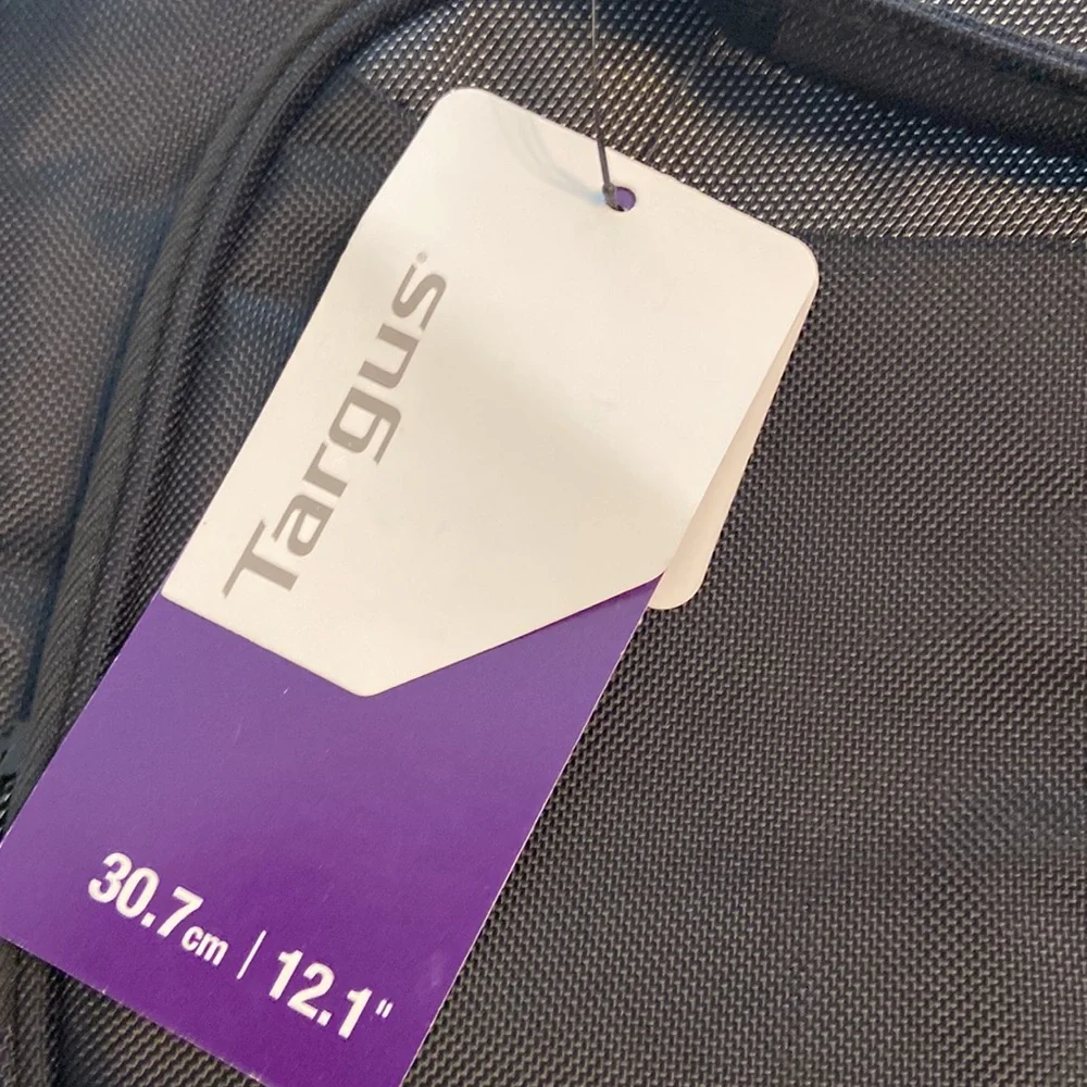 TARGUS Laptop bag color black brand new with tag see all photos